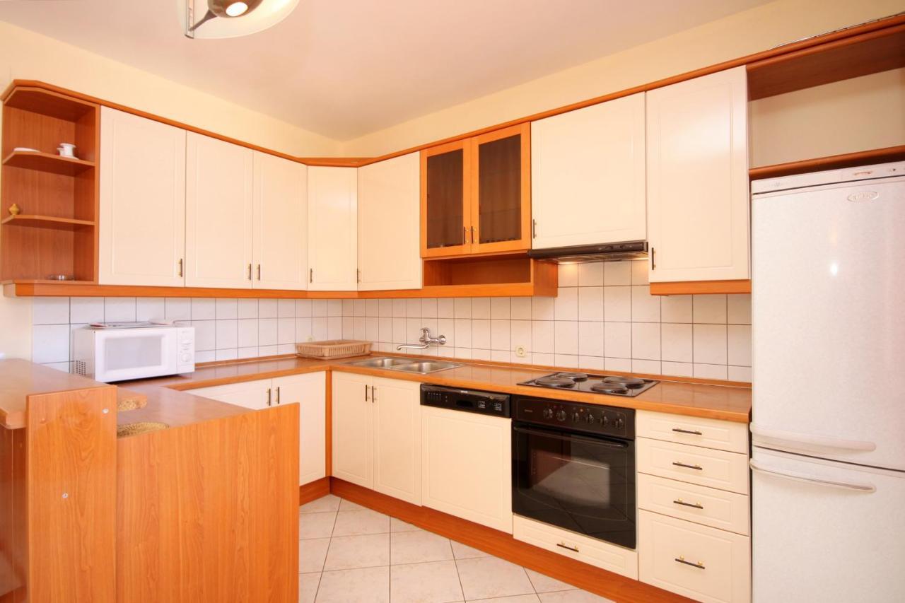 Apartment By The Sea Karbuni, Korcula - 9308 Prizba